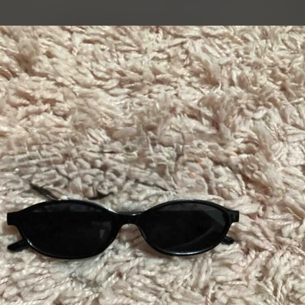 Brand new Classic Black Cat-Eye Sunglasses - Women